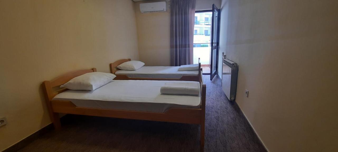Ambassador Apartments Petrovac 外观 照片